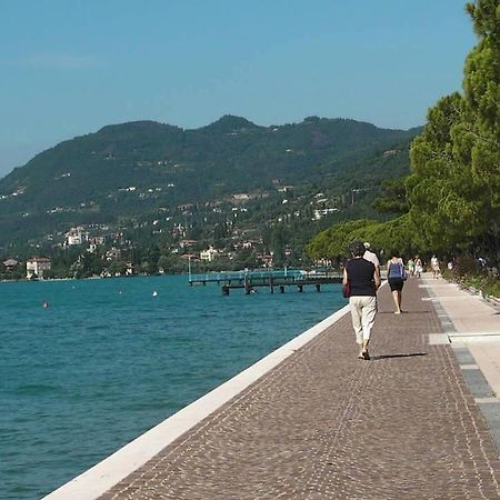 Appartamento Lido 'With Parking Space Included' Toscolano Maderno Bagian luar foto