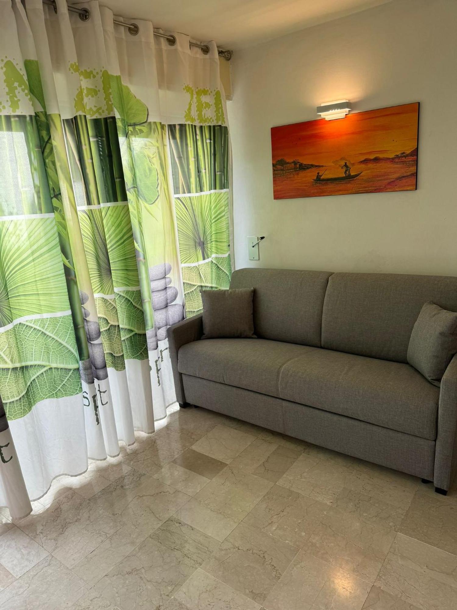 Appartamento Lido 'With Parking Space Included' Toscolano Maderno Bagian luar foto