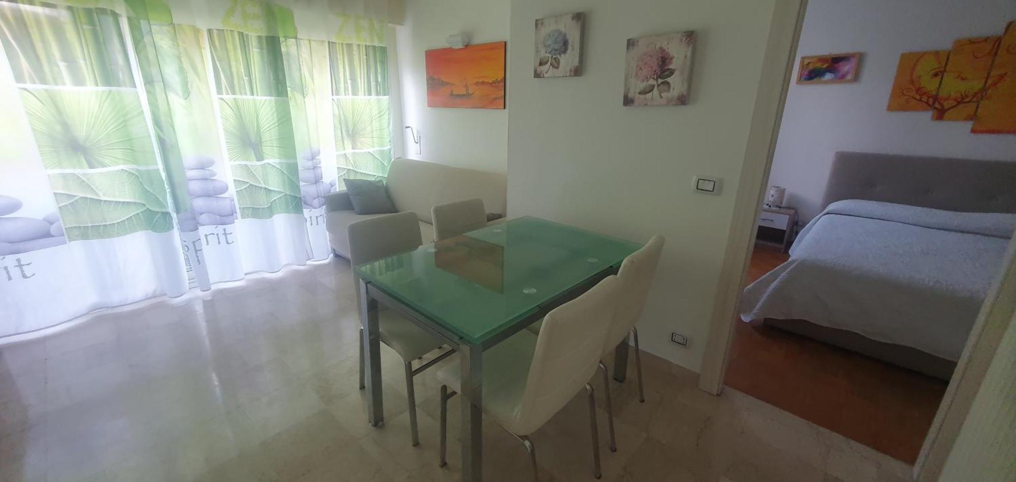 Appartamento Lido 'With Parking Space Included' Toscolano Maderno Ruang foto