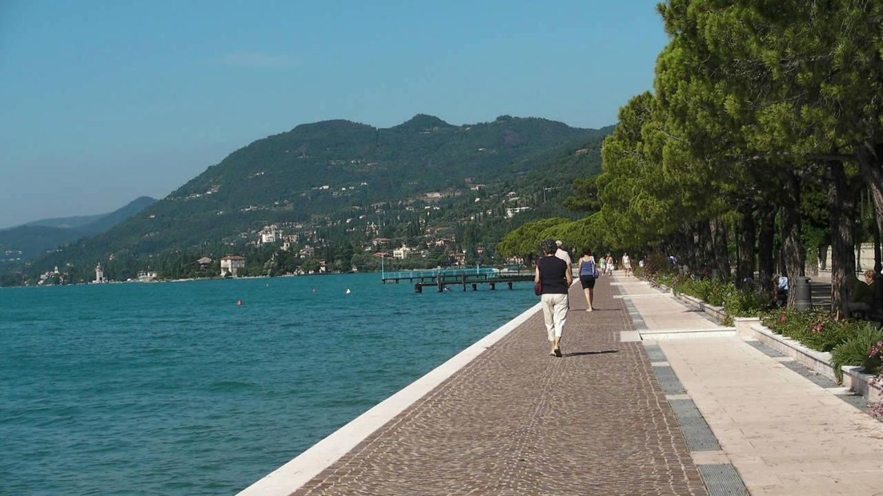 Appartamento Lido 'With Parking Space Included' Toscolano Maderno Bagian luar foto