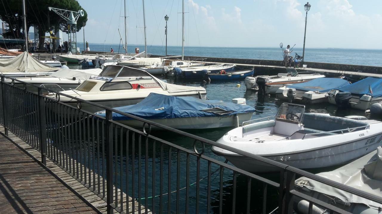Appartamento Lido 'With Parking Space Included' Toscolano Maderno Bagian luar foto