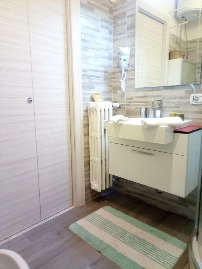 Appartamento Lido 'With Parking Space Included' Toscolano Maderno Bagian luar foto